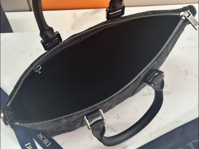 2025228Y 550P203146130